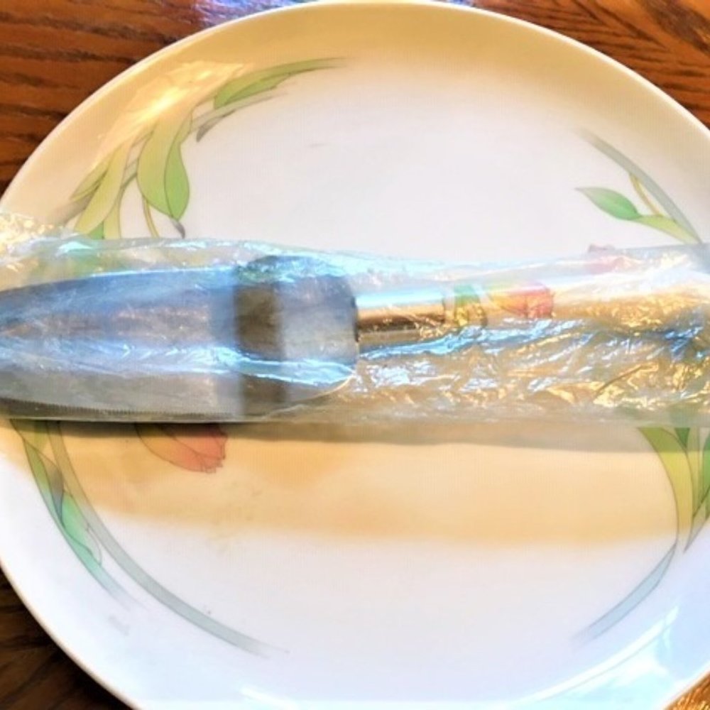 Cake Serving Plate with Knife